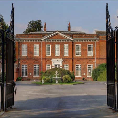 Baylis House Hotel Slough Exterior foto