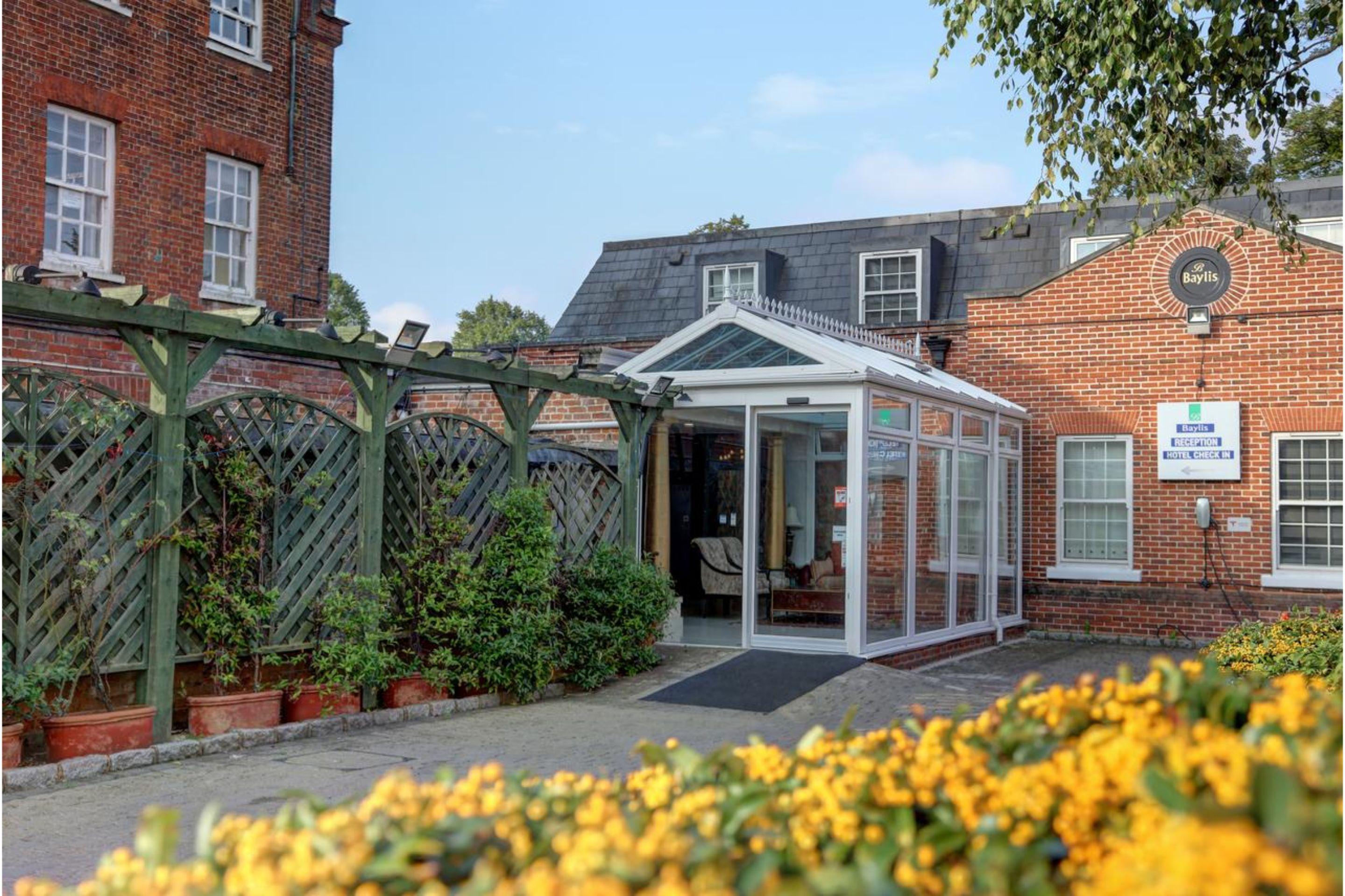Baylis House Hotel Slough Exterior foto